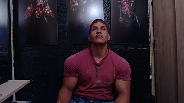 Chat +18 de viktor_herrera ao vivo