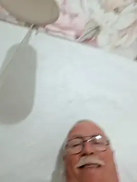NawtyB1965 Adlı Modelin Canlı XXX Sohbeti