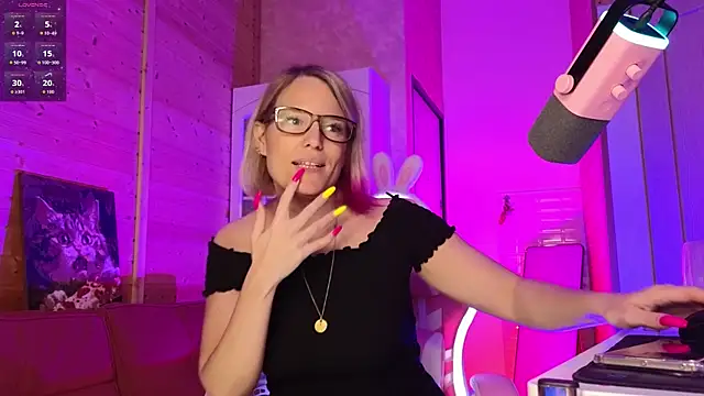 Lady_Shine XXX чат на живо
