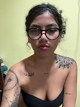 brizzmotion Live XXX-Chat