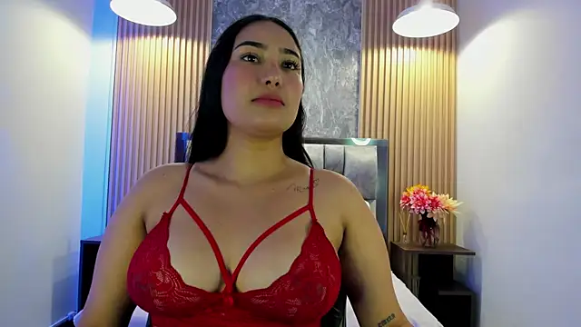 Sulay_Kim Adlı Modelin Canlı XXX Sohbeti