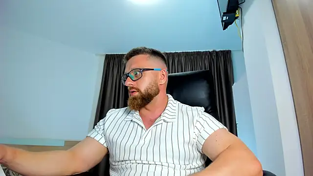 Živý XXX chat Findom_guy
