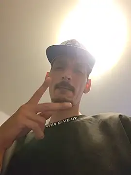 Chat XXX en directo de Matthew_204