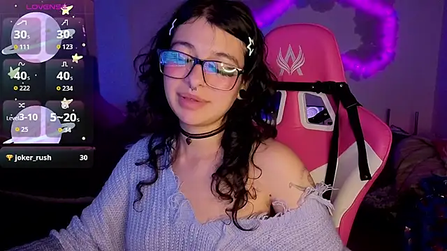 larah_uwu Live XXX-chat