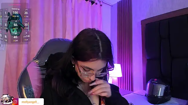Molly_A 即時 XXX 聊天