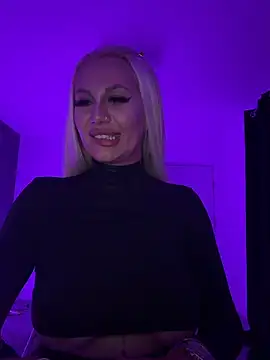 AlmaBby's Live XXX Chat