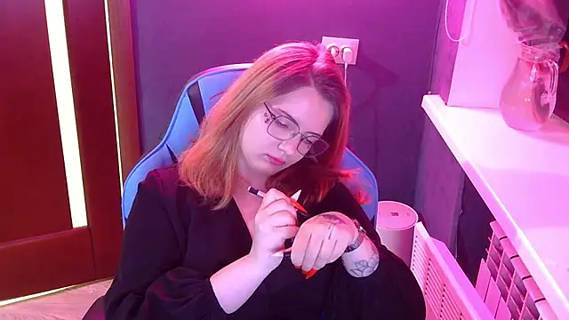 EnsuingPetal 라이브 XXX 채팅