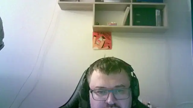 Živý XXX chat SirAbuser