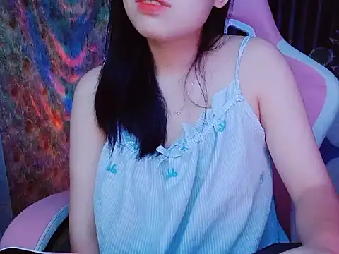 Chat +18 de Julie_Ulie ao vivo