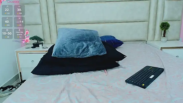 Chat XXX en directo de Liia_Collins