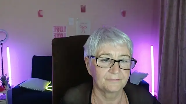 XXX chat uživo modela Sandra_Snowflake