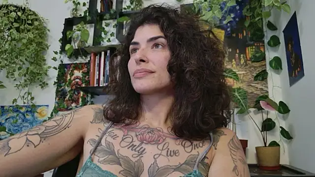 Chat +18 de TaliMajesty ao vivo