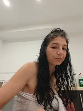 Sposini69 现场XXX聊天