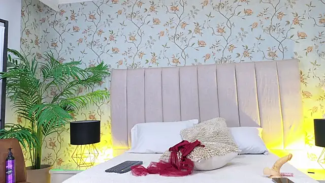 Carrie_GB Adlı Modelin Canlı XXX Sohbeti