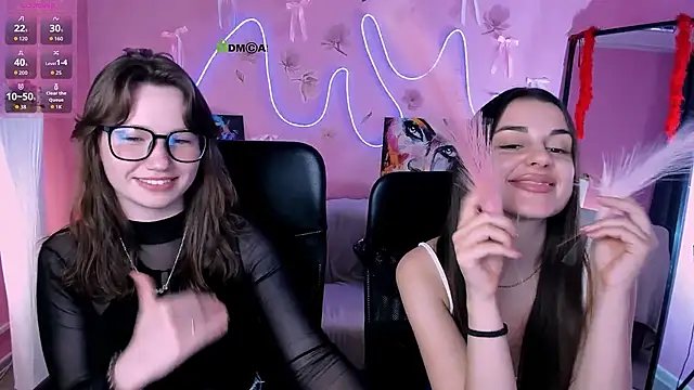 helli_belli élő XXX-chatje