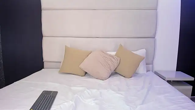 دردشة LolaGray__ الجنسية المباشرة