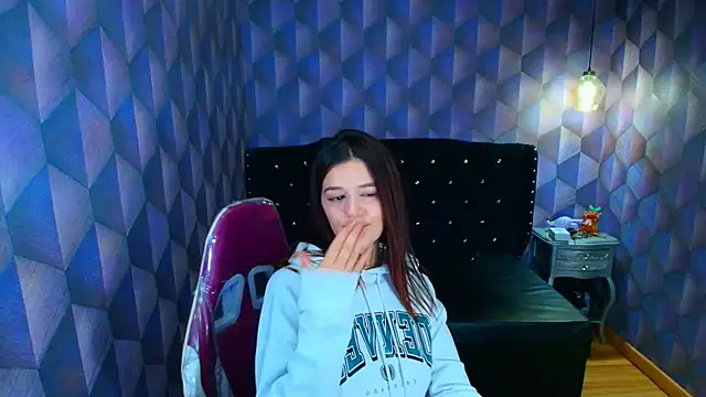 Chat +18 de LiaHarryis ao vivo