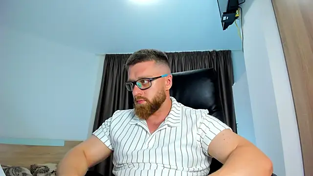 Findom_guyのライブXXXチャット