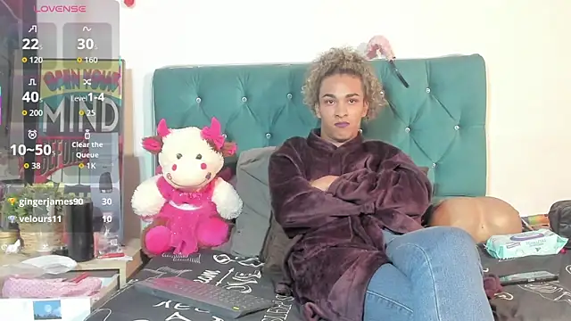 StefanyMiler Chat XXX live