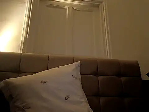 Goddess-Anne's Live XXX Chat