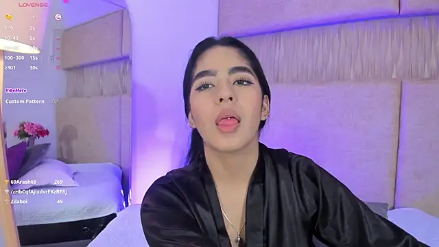Chat +18 de _kyraa_ ao vivo