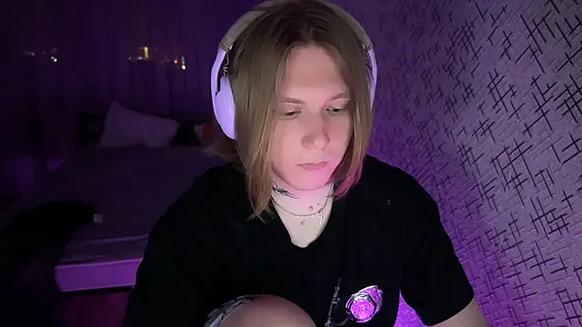 XXX chat uživo modela Hirtay