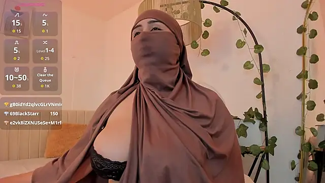 _Amirah Chat XXX live