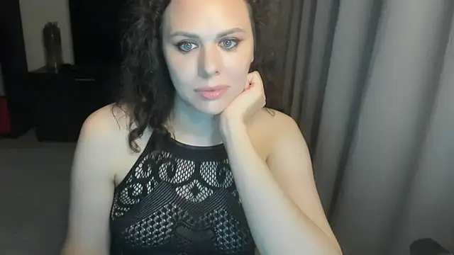 MollyCheiz élő XXX-chatje