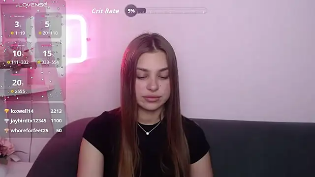 Chat +18 de MilanaAngelAs ao vivo