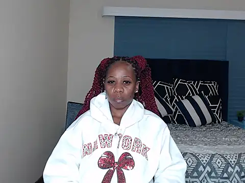 Онлайн чат XXX QUEENMANDYY