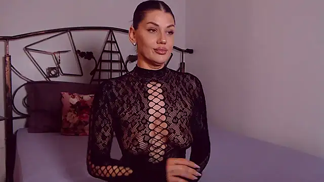 Онлайн чат XXX YvonneEverlee