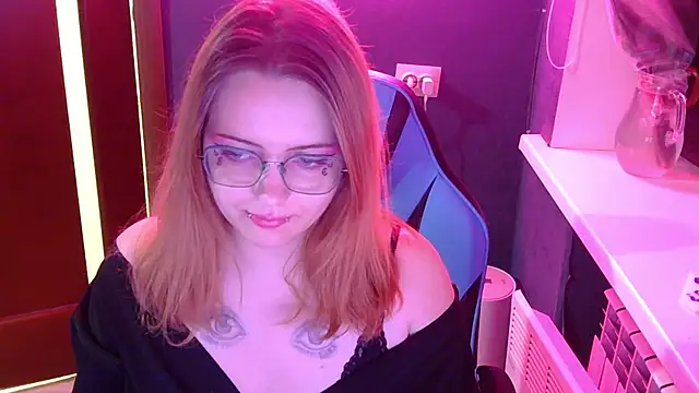 EnsuingPetal XXX чат на живо