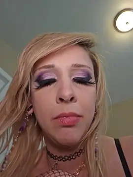 Chat XXX en directo de AmethystFoxx