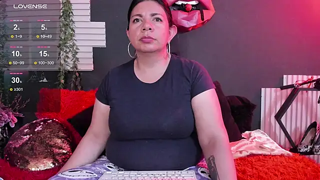 Živý XXX chat kinky_momm