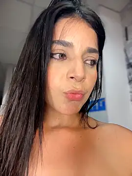ArieliciousXXX Live XXX Chat