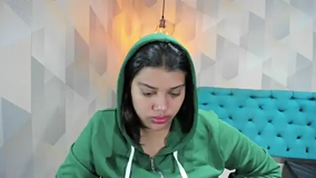 LindaBreeS Chat XXX in diretta