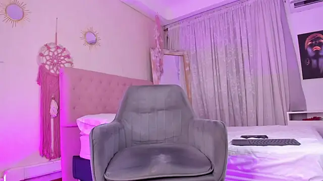 xhj_Gambaru Adlı Modelin Canlı XXX Sohbeti