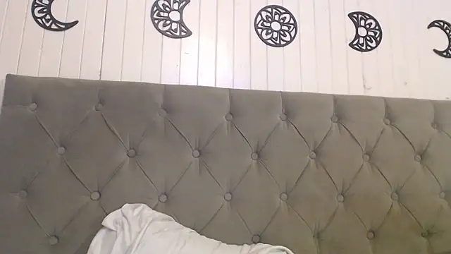 Mickyta Live XXX Chat