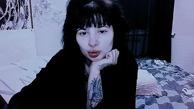 AllisonDeetz: онлайн-секс-чат