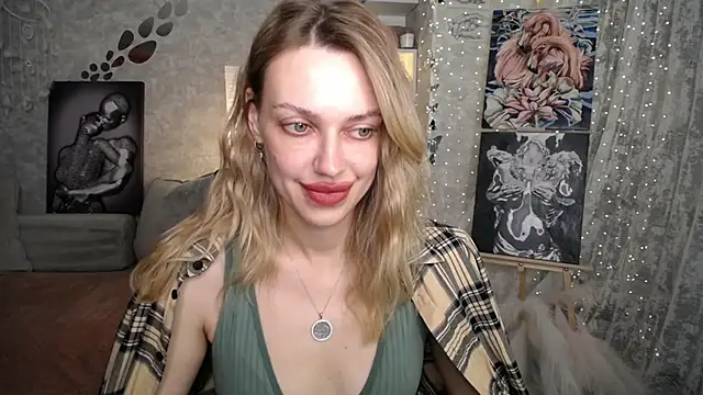 NickyAdamidi élő XXX-chatje