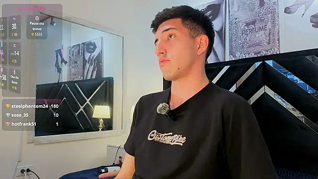 Un_Sluttyy élő XXX-chatje