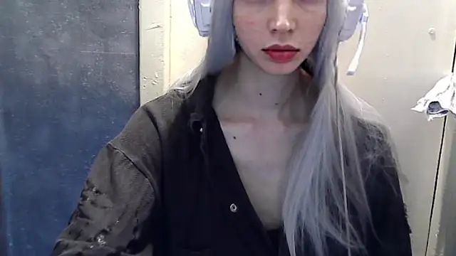 Chatroom XXX en direct de Crimson_Lady
