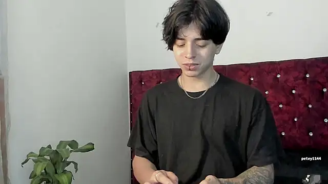 XXX chat uživo modela Angel_Miguel_1