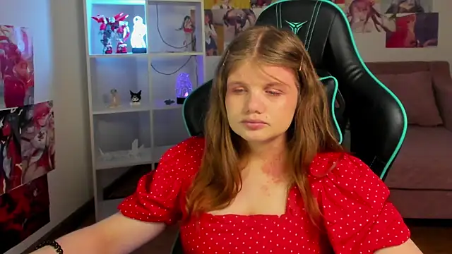 ChloeHalses' Live XXX Chat