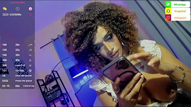 Molly_McQueen Live XXX Chat