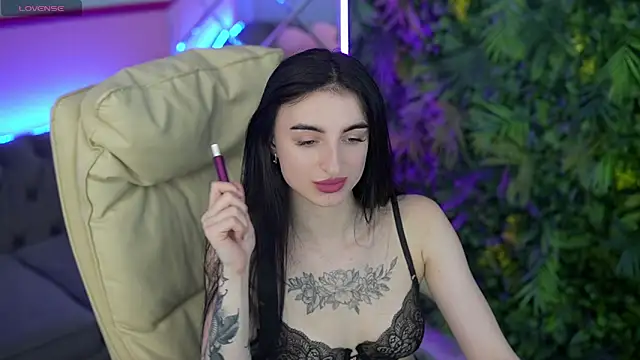 EmilyyMoon: онлайн-секс-чат