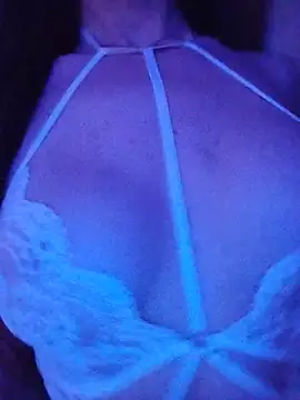 Luna_Kitanna Adlı Modelin Canlı XXX Sohbeti