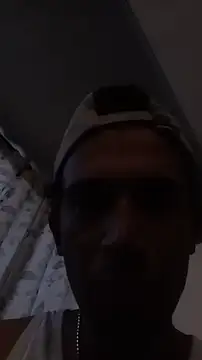 Živý XXX chat El_CharlyX69X