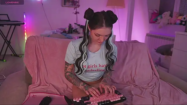 Chat XXX ao vivo de Lady3Holes