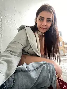 Hanna_Cruz_ Chat XXX in diretta